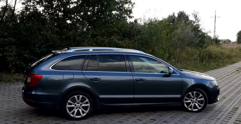 Skoda Superb cena 44444 przebieg: 250000, rok produkcji 2014 z Warszawa małe 37
